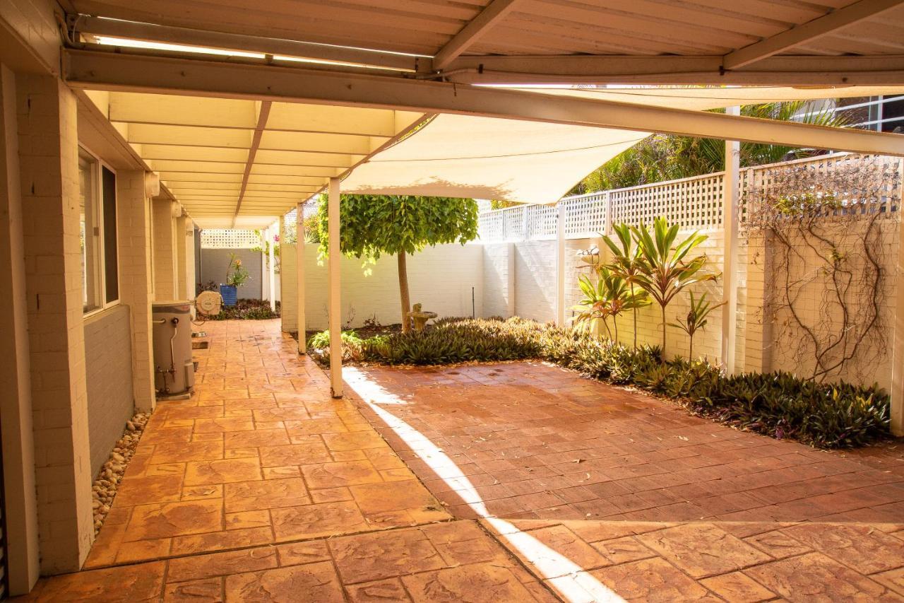 Waterside Canal Dreams Mandurah Exterior photo